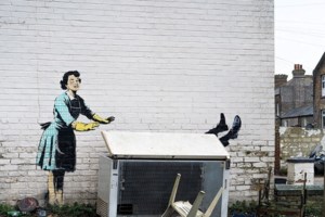 Nέο έργο του Βansky που εικονίζει ζώo σε στέγη στο Πέκχαμ - Το έκλεψαν μέσα σε μία ώρα - Bίντεο - εικόνα 6