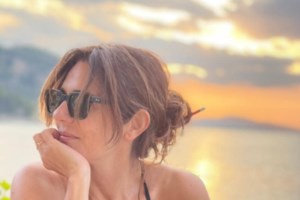 Η Ναταλία Δραγούμη στο μοντέρνο σαλόνι του σπιτιού της - Με εντυπωσιακά έπιπλα [εικόνες] - εικόνα 2