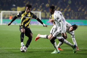 Ο Ιωαννίδης χάρισε το "τρίποντο" στον Παναθηναϊκό, 1-0 την ΑΕΚ και ξανά τη 2η θέση οι "πράσινοι" - εικόνα 2