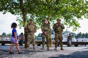 Αμερικανικές πόλεις "στα χέρια" της εθνοφρουράς: Δυνάμεις της ίσως αναπτυχθούν και στο Μέμφις - εικόνα 2