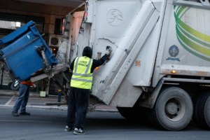 Κυψέλη: Ταυτοποιήθηκε ο οδηγός του ΙΧ που επιτέθηκε άγρια στον υπάλληλο καθαριότητας - Βίντεο ντοκουμέντο από τον ξυλοδαρμό - εικόνα 4