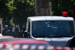 Θεσσαλονίκη: Άγρια επεισόδια από αντιεξουσιαστές - Συνελήφθησαν 51 άτομα για φθορές σε μνημεία και επίθεση σε βάρος αστυνομικών - εικόνα 2