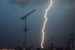 Απίστευτο περιστατικό στην Καρδίτσα: 67χρονος πυροβόλησε και άφησε ανάπηρο τον δάσκαλο για ένα κυνηγόσκυλο - εικόνα 3