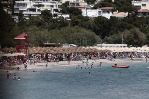 Καιρός: Στους 30 βαθμούς το θερμόμετρο αλλά και... βροχές και καταιγίδες