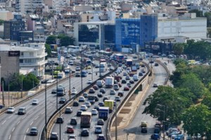 Τέλος εποχής για τα τρόλεϊ: Ξεκίνησε το ξήλωμα των καλωδίων στον Πειραιά - Μικροένταση με Κυρανάκη - εικόνα 3