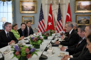 Νέες εμπρηστικές δηλώσεις Ερντογάν στη Σμύρνη: Η πόλη της νίκης που οδήγησε τον εχθρό στη θάλασσα  [βίντεο]