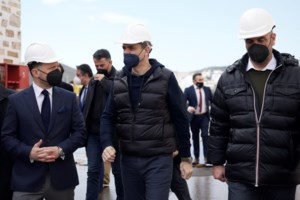 Ελληνικά ναυπηγεία: Στην Ελευσίνα το πρώτο πλοίο πριν την επίσημη λειτουργία τους - 350 επισκευές στο Νεώριο Σύρου