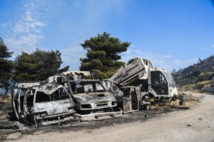 Πώς ξεκίνησαν οι πυρκαγιές: Ο ύποπτος πυρομανής, οι υπόνοιες για εμπρησμούς και οι πυλώνες του ΔΕΔΔΗΕ - εικόνα 4