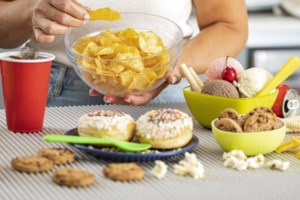 Γιατί η ανθυγιεινή διατροφή αυξάνει τον κίνδυνο εμφάνισης καρκίνου: Οι επιστήμονες βρήκαν τον "κρίκο" που λείπει