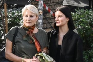 Αλίκη Καραμανλή: Ενοχλημένη με ψευδές δημοσίευμα - "Χρειάζεται μεγάλη προσοχή στη διαχείριση δήθεν πληροφοριών" - εικόνα 2
