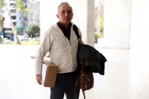 Κλειστοί οι σταθμοί του Μετρό "Σύνταγμα" και "Πανεπιστήμιο" - Συναυλία για τα Τέμπη στο κέντρο της Αθήνας