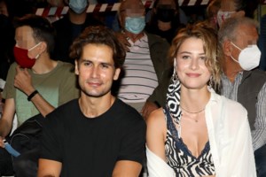 Εριέττα Μανούρη: Οσο μεγαλώνω, δεν ξέρω ακριβώς σε τι Θεό πιστεύω