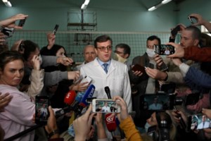 Ναβάλνι: Σε σοβαρή κατάσταση - Μεταφέρθηκε σε νοσοκομείο του Βερολίνου [Εικόνες] - εικόνα 3