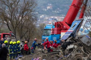Τραγωδία στα Τέμπη: Ραγίζουν καρδιές οι αναρτήσεις της συντρόφου του μηχανοδηγού - "Καλό ταξίδι Δημητράκη μου..."