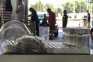 Κορονοϊός: Τέλος στο όριο των έξι ατόμων ανά τραπέζι σε καφέ και εστιατόρια - εικόνα 2