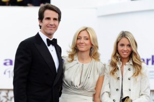 Τατιάνα Μπλάτνικ: Παραλίγο να χάσει τον αντίχειρά της - Ο ακρωτηριασμός και το χειρουργείο συγκόλλησης - εικόνα 6