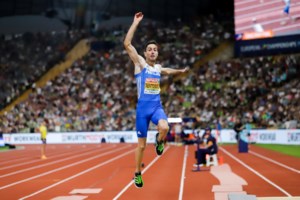 Τρέλα με τον Τεντόγλου: Στη γενέτειρά του, τον έκαναν τραγούδι- Τιντόγλου απ’ τα Γρεβενά τούς πιτσόκουψες γερά [Βίντεο] - εικόνα 2