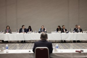 Η αφοπλιστική απάντηση Δένδια για τις εκλογές: Εγώ πάντως έχω βάλει το τελευταίο μου ραντεβού στις 9 Απριλίου