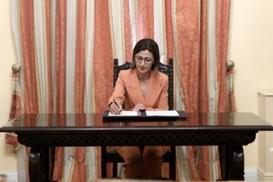 Οικογενειακώς στην Τήνο για το Πάσχα ο Κυριάκος Μητσοτάκης