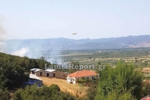 Φθιώτιδα: Φωτιά στην περιοχή Φυλιαδώνα - Κινητοποιήθηκαν επίγειες και εναέριες δυνάμεις