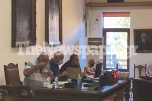 Ενταση στο δημαρχείο του Βόλου με τον Μπέο: "Θα σας κάνω μαύρους στο ξύλο" - εικόνα 3