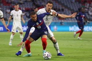 Viral: Το αυτογκόλ της χρονιάς από τον τερματοφύλακα της Αϊτής - "Ζεϊμπεκιά" που θα μείνει στην ιστορία [βίντεο]