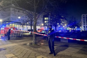 Γαλλία: Τρομοκρατική επίθεση με μαχαίρι στη Μυλούζ με έναν νεκρό και τραυματίες - Γνωστός στις αρχές ο δράστης [βίντεο]