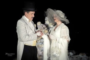 Αλέξανδρος Νικολαΐδης: 40 ημέρες από τον θάνατό του: Με στίχους Δημουλά μιλά για την απώλεια του η σύζυγός του - εικόνα 2