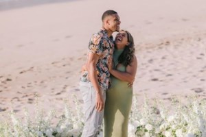 Μαράια Αντετοκούμπο: Η εμφάνισή της στο πάρτι του γάμου της με λευκό στράπλες φόρεμα με παγιέτες και φτερά μαραμπού - εικόνα 5