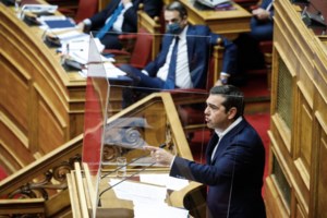 Βουλή: Το ανέκδοτο Τσίπρα με τις 3 επιστολές "ρίξε τα όλα στους προηγούμενους"- Η πληρωμένη απάντηση Μητσοτάκη - εικόνα 2