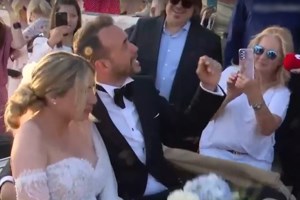 Πάνος Μουζουράκης: Αυτή τη στιγμή κάνω το ταξίδι του μέλιτος, απλά είμαι μόνος μου