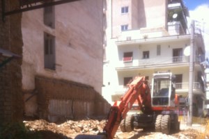 Συνεργασία Μενδώνη - Ταγαρά: Γρήγορες διαδικασίες για τα επικινδύνως ετοιμόρροπα κτίρια