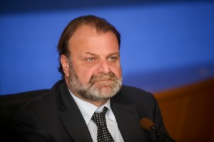 Δύσκολες ώρες για τον Λάζαρο Λασκαρίδη: Παλεύει για τη ζωή του - Είναι 6η ημέρα διασωληνωμένος - εικόνα 4