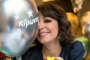 Κατερίνα Παπουτσάκη: ''Έλεγαν ότι με είχε καταλάβει το φάντασμα της Αλίκης Βουγιουκλάκη'' [βίντεο]