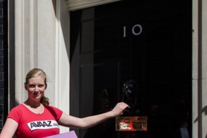 Απίστευτο: Στις ΗΠΑ διοργανώνουν γιορτές "Covid-19" με στόχο να μολυνθούν και να αποκτήσουν ανοσία