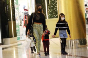 Η Σταματίνα Τσιμτσιλή έγινε ξανθιά και μας δείχνει το αποτέλεσμα – "Μήπως να το γυρίσω;" - εικόνα 7