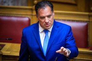 Τέμπη: Ο Δένδιας διαψεύδει τα περί μεταφοράς στρατιωτικού υλικού ή καυσίμων με την εμπορική αμαξοστοιχία