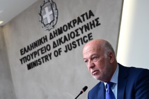 Φλωρίδης: Ο νόμος Παρασκευόπουλου ήταν το μεγαλύτερο πλήγμα στο κράτος δικαίου - Αποφυλακίστηκαν βιαστές, παιδοβιαστές, έμποροι ναρκωτικών