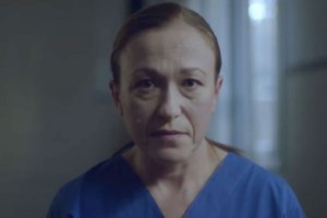 Επιχείρηση "Ελευθερία": Αιφνιδιαστική επίσκεψη του Κυριάκου Μητσοτάκη στο εμβολιαστικό Κέντρο Υγείας Καμινίων - εικόνα 3