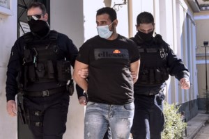 Σοκ στο Βολο: Διασωληνώθηκε 13χρονη κοπέλα μετά από ηλεκτροπληξία μέσα στο μπάνιο