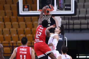 Εξώδικο Ολυμπιακού σε ΠΑΟΚ για το συμβόλαιο του Σιαμπάνη