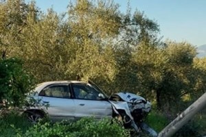 Πύργος: Πυροσβέστης πήγε να βοηθήσει σε τροχαίο και βρήκε τη γυναίκα του [βίντεο] - εικόνα 2