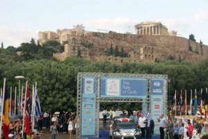 Η απίστευτη περιπέτεια του ψαρά που πάλευε 5 μέρες με τα κύματα: "Ήμουν στο έλεος του Θεού, με ένα μόνο κουπί..."