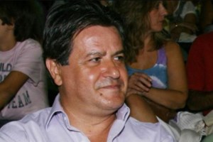 Βασίλης Αλεξάκης: Ο σπουδαίος συγγραφέας που έζησε ανάμεσα σε δύο γλώσσες - Τι έλεγε ο ίδιος - εικόνα 2