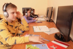 "Οι χρήσιμοι ηλίθιοι του Πούτιν": Ανάλυση "φωτιά" του Politico για τη Μέρκελ και τους Γερμανούς πολιτικούς - εικόνα 2