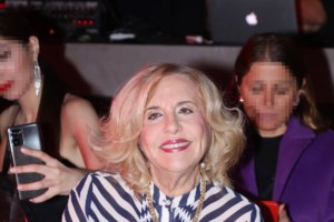 Λόλα Νταϊφά: "Έκλαιγα και ούρλιαζα, τα πήραν όλα" - Πώς της άρπαξαν κοσμήματα 600.000 ευρώ από το σπίτι της