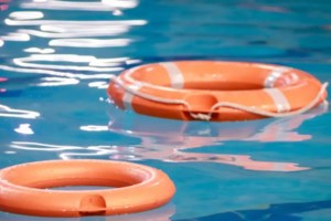 Ένοπλη ληστεία σε κατάστημα τυχερών παιχνιδιών στο Παγκράτι - Περιέλουσαν τον υπάλληλο με άγνωστο υγρό