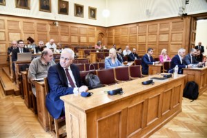 Το πόρισμα του ΠΑΣΟΚ-ΚΙΝΑΛ για τις υποκλοπές: "Οργανωμένο κυβερνητικό σχέδιο συγκάλυψης του σκανδάλου"