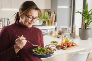 Fibremaxxing: Γιατί η αυξημένη κατανάλωση φυτικών ινών έχει γίνει η νέα διατροφική μόδα - Ποιοι κίνδυνοι κρύβονται