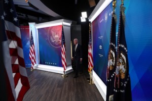 Τσερνίχιβ: Πέντε πτώματα - εκ των οποίων τρία παιδιά - κάτω από χαλάσματα βομβαρδισμένου κοιτώνα, λένε οι Ουκρανοί